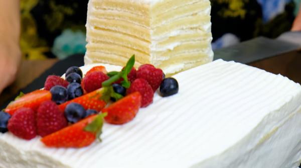 Tort „Fata laptelui”, un deliciu cremos cu gust de înghețată. Prăjitură fină ușoară, rapid de preparat 