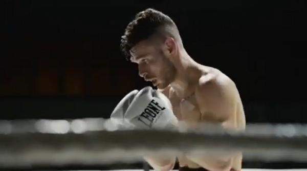 Fotbalist român de la Fiorentina, devenit boxer profesionist și campion național în Italia. Povestea lui Cătălin Ionescu - VIDEO