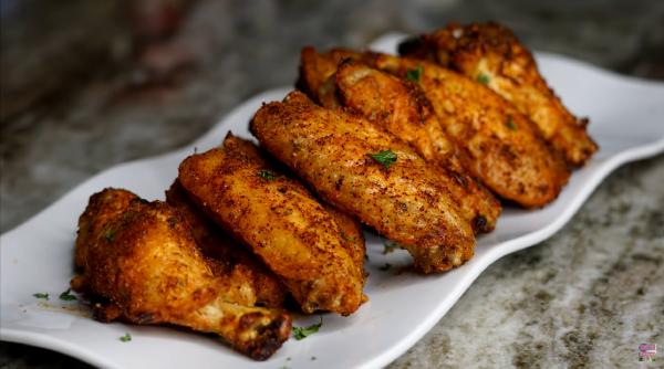 Pui picant la tigaie. Un preparat de care nu te vei mai sătura, după ce îl guști 