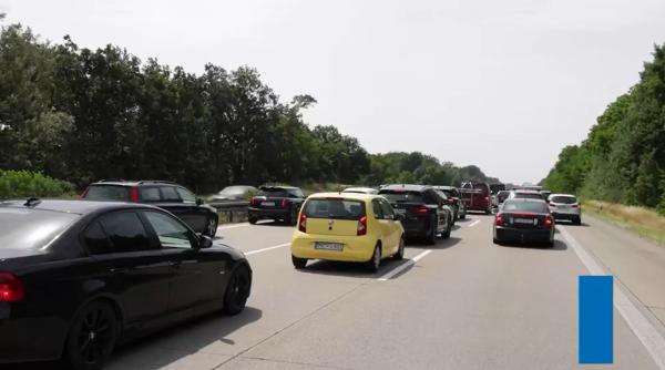 Germania. Trei mașini în care se aflau doar români, implicate într-un accident în lanț în drum spre Austria