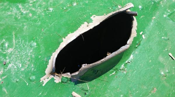 O navă civilă ucraineană, avariată după ce a fost lovită de un dispozitiv necunoscut la Gurile Dunării