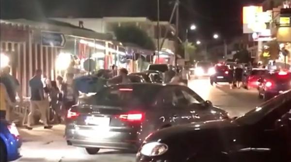 Grecia. Român, pus sub urmărire de poliția din Thassos: „Oamenii care vin în vacanță trebuie să știe că nu pot face ce vor”