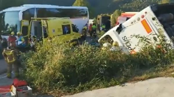 Spania. Un autocar plin cu nuntași s-a răsturnat: Zeci de răniți - VIDEO