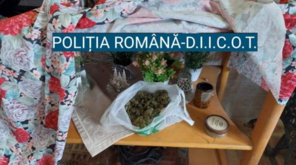 Colet din Spania ce conținea droguri pentru consumatorii din București, interceptat de polițiști