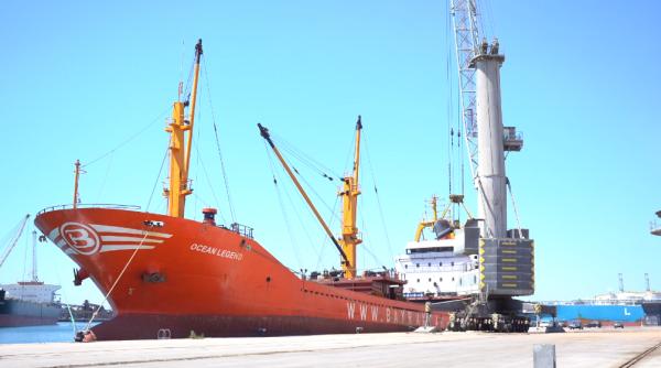 Ministrul turc al apărării spune că trei noi nave cu cereale vor pleca vineri din Ucraina