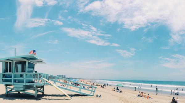 „Ne-au furat portofelele, ajutați-ne!” Escrocheria prin care patru români au creat panică în Hawaii. Poliția a pus cetățenii în alertă