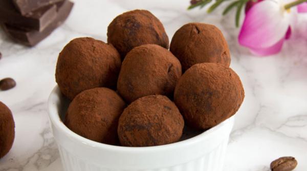 Trufe cu cafea - desertul fără coacere gata cât ai clipi