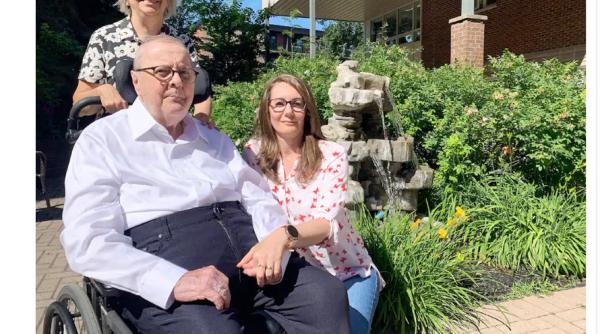 Îngrijitoare româncă, elogiată în presa din Canada: „Livia este însăși definiția cuvântului înger păzitor”