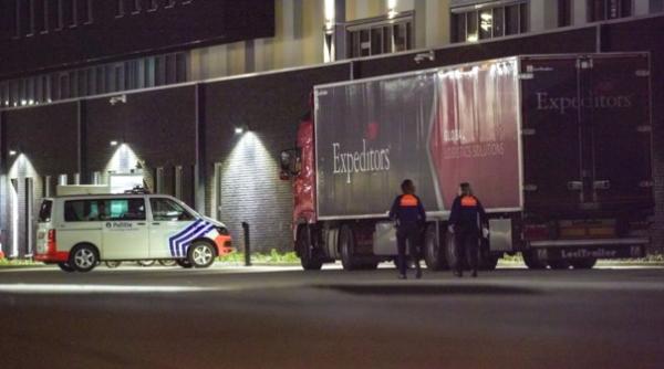 Românul acuzat în Marea Britanie de moartea a 39 de vietnamezi într-un camion frigorific a fost prins București