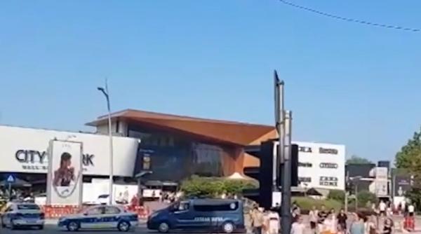 UPDATE. Alertă cu bombă într-un mall din Constanța: Românii, evacuați