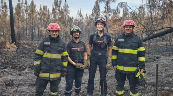 Incendii în Franţa: pompierii europeni rămân mobilizaţi în sud-vest. 7.400 de hectare de pădure de pin, distrusă de flăcări