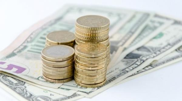 Curs BNR: Dolarul a depășit Euro, o premieră în ultimii 20 de ani