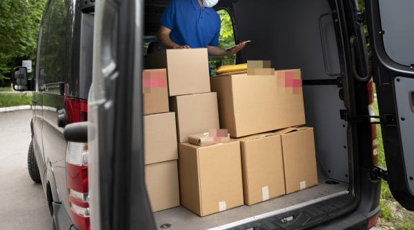 Franța. Șofer român, amendat cu 747.000 de euro și condamnat la închisoare. Ce i-au găsit vameșii în dubă