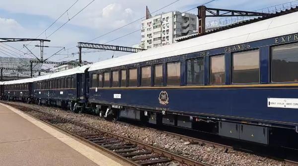 Trenul "Orient Express" a revenit în România după doi ani în care călătoriile au fost suspendate din cauza pandemiei: Cât costă călătoria de lux?