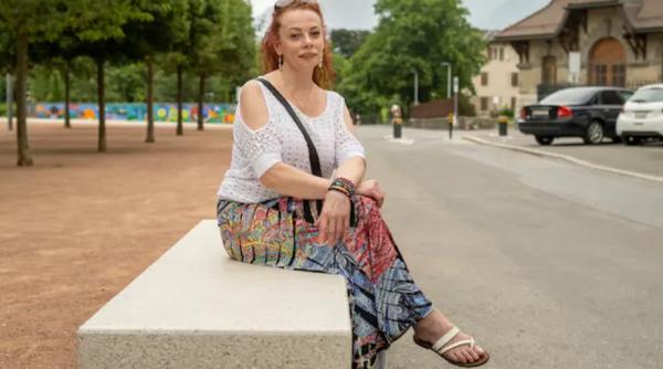 „E mai bine un salariu prost decât deloc”. O croitoreasă româncă din Elveția vorbește despre creșterea prețurilor: „Este chiar rușinos!”