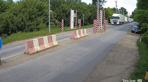 Medic al DSVSA, desemnat să efectueze controale la vamă, agresat de şoferii de TIR la Albiţa