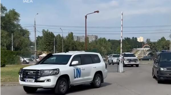 Inspectorii ONU au ajuns la centrala nucleară controlată de ruşi, după o întârziere provocată de bombardamente - VIDEO