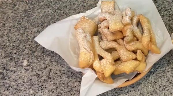 Calzone moi și pufoase, le vei îndrăgi instant! Cu efort minim, vei pregăti un desert delicios pentru întreaga familie!