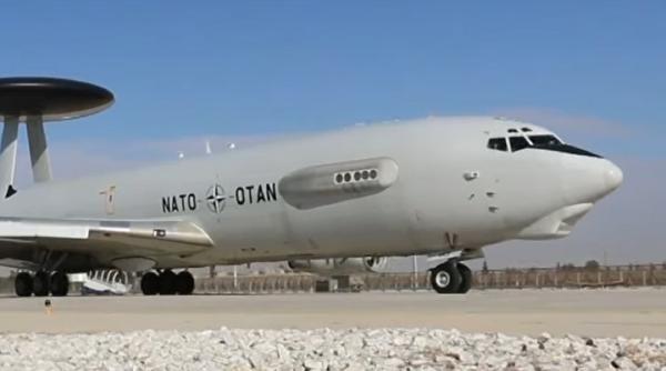 Avionul NATO01 survolează spațiul aerian al României: Cel mai urmărit zbor din lume