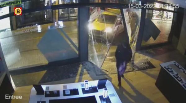 Olanda. Cinci români, la închisoare după o serie de jafuri ca în filme: „Am fost înșelați cu locuri de muncă; nu aveam bani să ne întoarcem acasă”