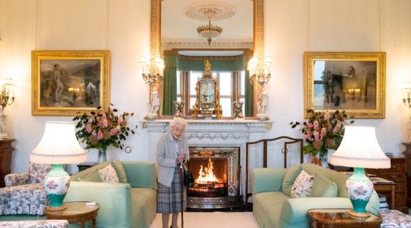 Regina Elisabeta a Marii Britanii a murit. E oficial 