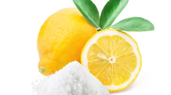 Pune o lămâie cu sare lângă pat: Gestul simplu care te scapă de atât de multe probleme. Și bunicile noastre știau acest secret