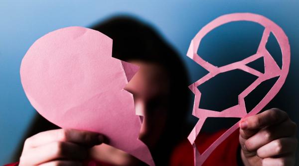 Horoscop special. Cele mai nefericite femei îndrăgostite: Zodiile predispuse la povești de dragoste neîmpărtășită