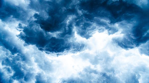 Taifunul din Shanghai: Zborurile sunt anulate; cel mai mare oraș din China se pregătește pentru furtună