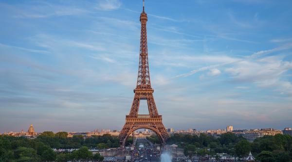 "Parisul Respiră": Mașinile sunt interzise, duminică, în capitala Franței