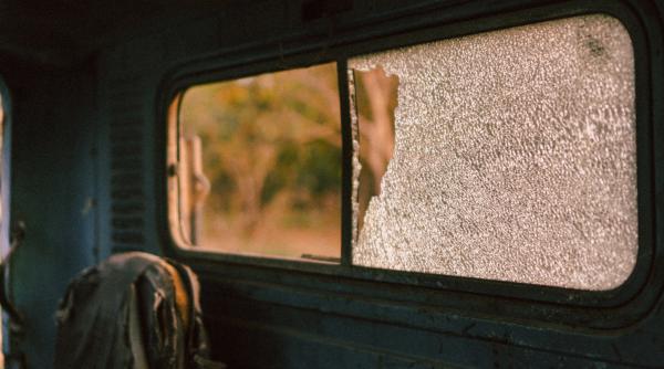 Belgia. Român, trimis la închisoare după ce a intrat ilegal într-o dubă: „Nu furam. Voiam doar să dorm acolo“