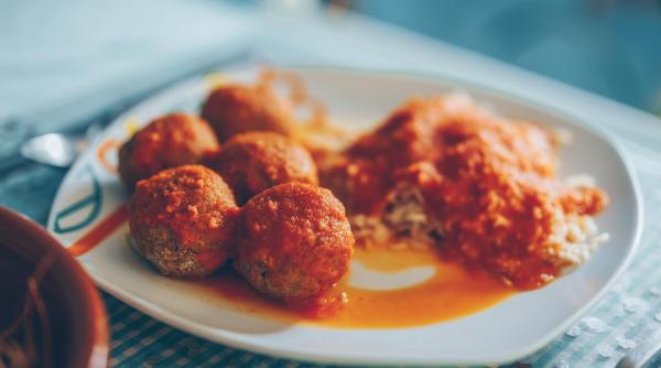 Rețeta de sos pentru chiftele. Orice gospodină trebuie să gătească această bunătate. Formidabil!