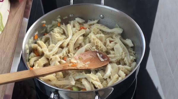 Rețeta originală de tuslama, un fel arhaic de mâncare din zona Dobrogei