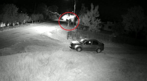 Florin venea din Franța și abia aștepta să își vadă părinții. Nu a mai apucat după ce a pierdut controlul mașinii, la câțiva kilometri de casă