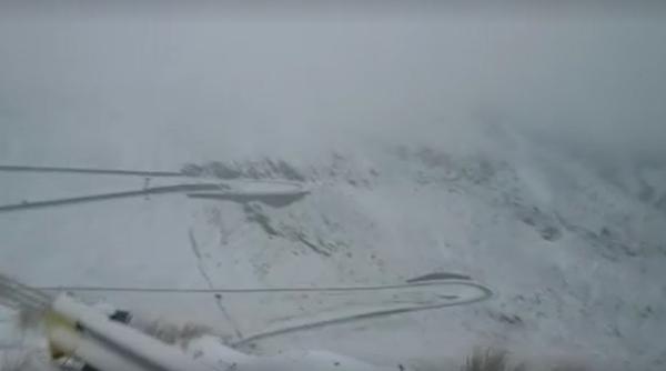 Ninsoare ca în povești în Romania: „Vă recomandăm să circulați cu prudență”