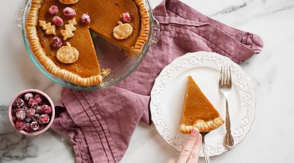 Plăcintă cu dovleac - Află care este ingredientul secret. Toți se vor întreba ce face ca această plăcintă să fie atât de bună