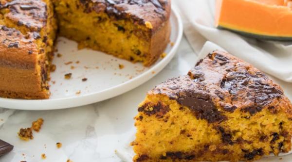 Prăjitură cu dovleac și ciocolată - un adevărat deliciu de toamnă