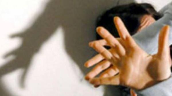 O româncă din Italia acuzații grave: Am fost violată de gazda mea