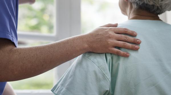 Austria. Îngrijitoare româncă, legată în timpul unui jaf pe care chiar ea l-a orchestrat: A încercat să-și acopere complicitatea cu alți conaționali