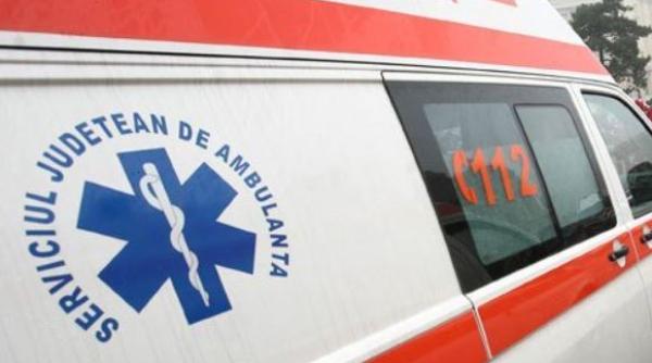Două femei, rănite în urma unui accident rutier. Carambol cu patru mașini