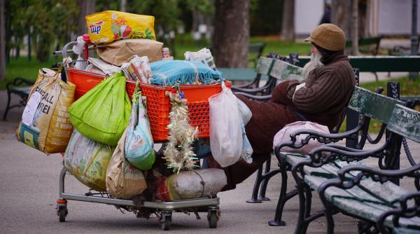 Italia. O româncă a rămas fără casă după ce a fost evacuată de primăria din Milano. Blocul, declarat nelocuibil