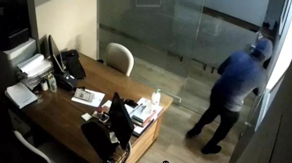 Bandă de români din Spania, 38 de jafuri la aziluri de bătrâni: Furau bijuterii din aur, le făceau lingouri și le trimiteau în România