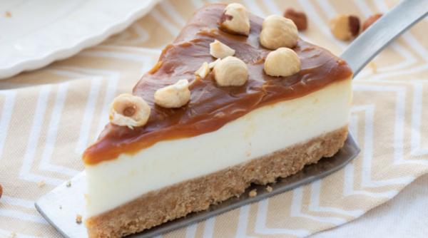 Cheesecake cu caramel - o versiune genială a celebrului desert fără coacere