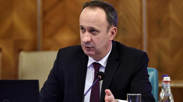 Ministrul Finanţelor: „Pensiile vor fi mărite. Creşterea va fi mai mare decât prevede legea”