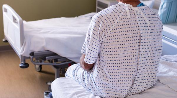 Italia. Doi români, soț și soție, au ajuns la spital după ce au consumat „îngerul morții”. Muncitorul a adus acasă pentru cină fără să știe că îi va otrăvi