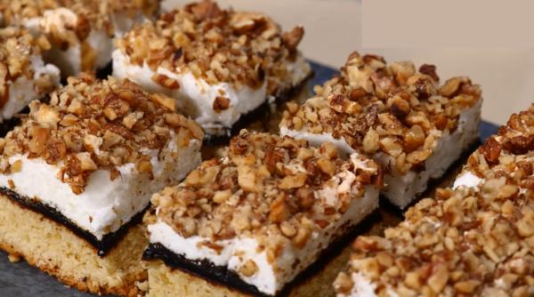 Prăjitură cu nucă și gem de prune. Simte din nou savoarea copilăriei!