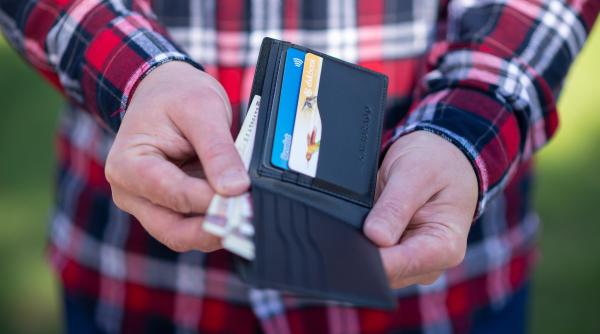 Cifre descurajante: Aproape 60% dintre români au o situaţie financiară mai precară faţă de anul trecut 