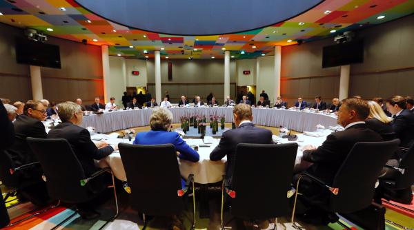 Liderii din UE se reunesc la Bruxelles pentru a discuta despre mijloacele de ieşire din criza energetică