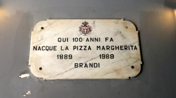 Istorica pizzerie din Napoli, care a inventat celebra Margherita, închisă la ordinul autorităților sanitare pentru „deficiențe de igienă“