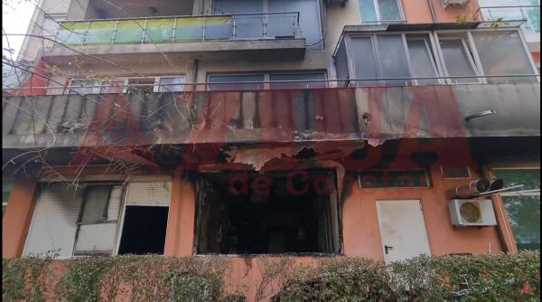 Incendiu la un bloc din Constanța! Zeci de persoane, printre care și copii, evacuate; majoritatea erau străini