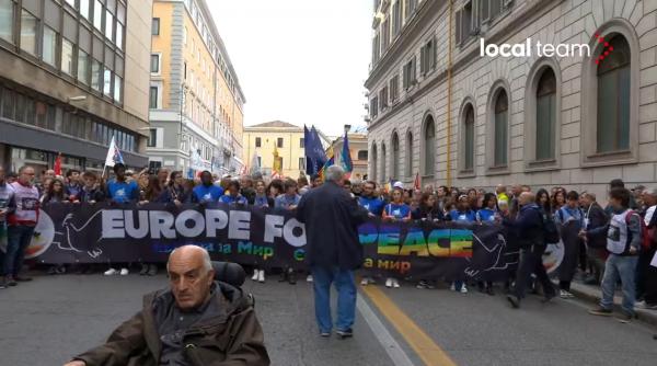 Manifestaţii în Italia pentru a cere pace în Ucraina şi pentru încetarea trimiterii de arme